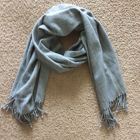 H&M Gray & White Thin Striped Scarf - Picture 1 of 2